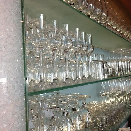 Hotel & Konditorei May Neufeld an der Leitha Εξωτερικό φωτογραφία